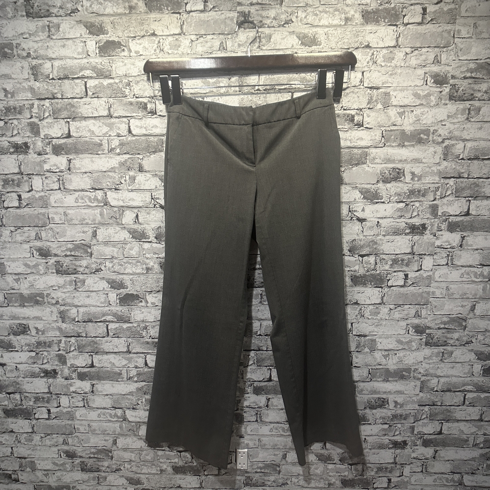 EUC New York & Company Strech Gray Dress Pants Women's Size 8P